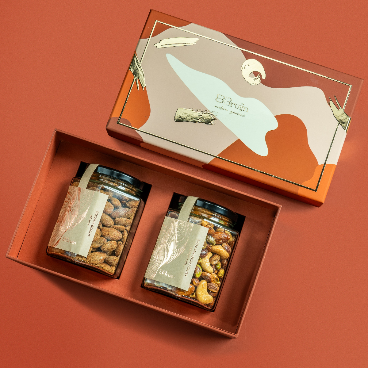 Abundance box (Brown) with Smoked almonds and Salted Caramel Nut Delice