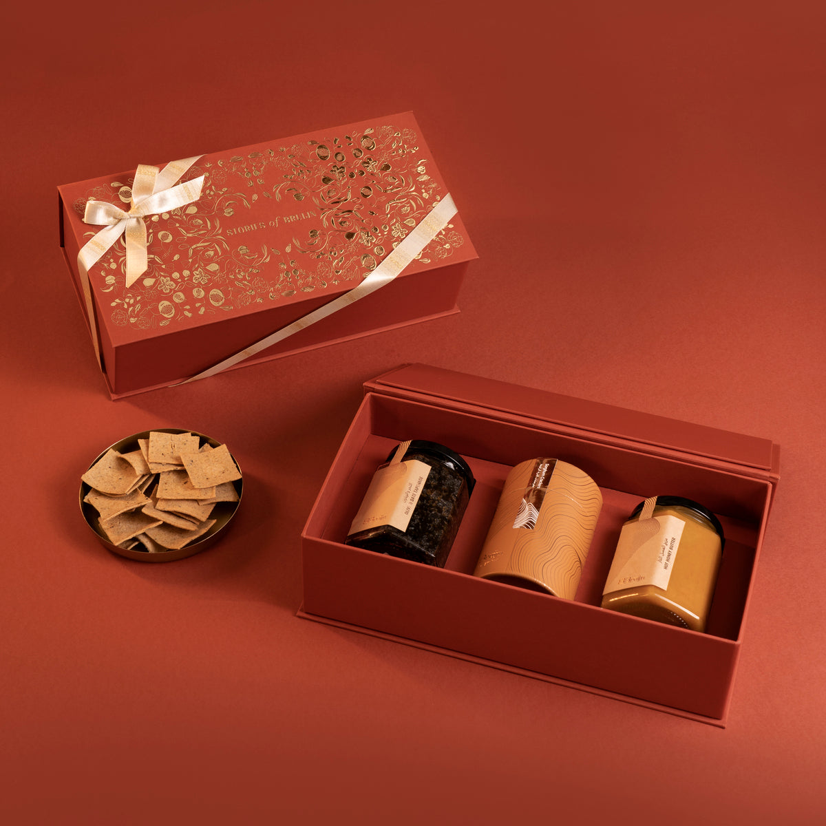 A refined pairing of two artisanal spreads with crisp, gluten-free crackers – crafted for moments of pure indulgence.