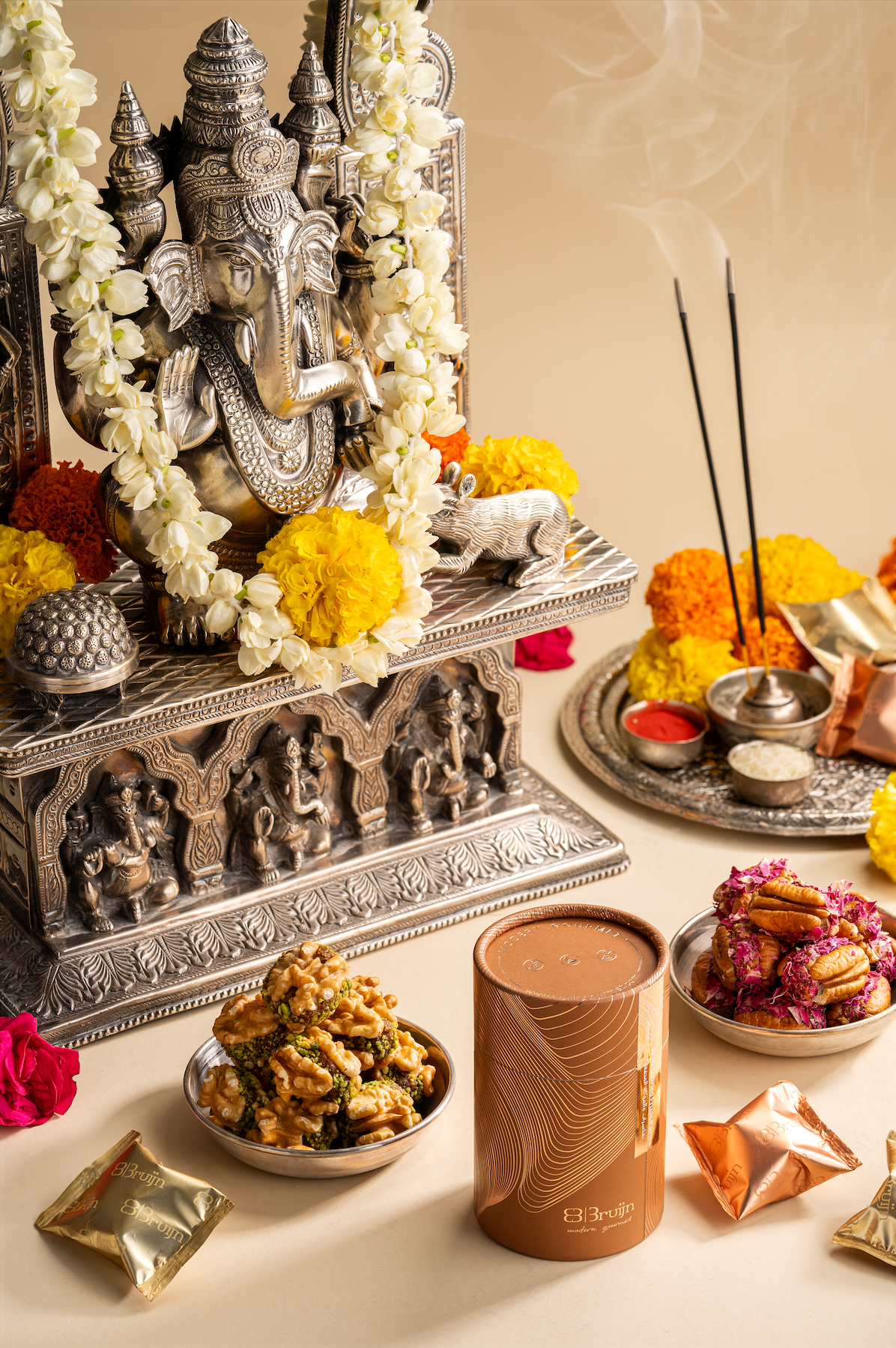 Walnut, Pecan & Dried Fruit Wholes | 6pcs