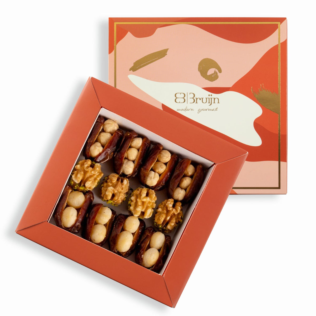The petite box contains 300g of nuts & dried fruits pairing~ Mejdool dates stuffed with roasted hazelnuts & macadamia nuts and walnut & date wholes.