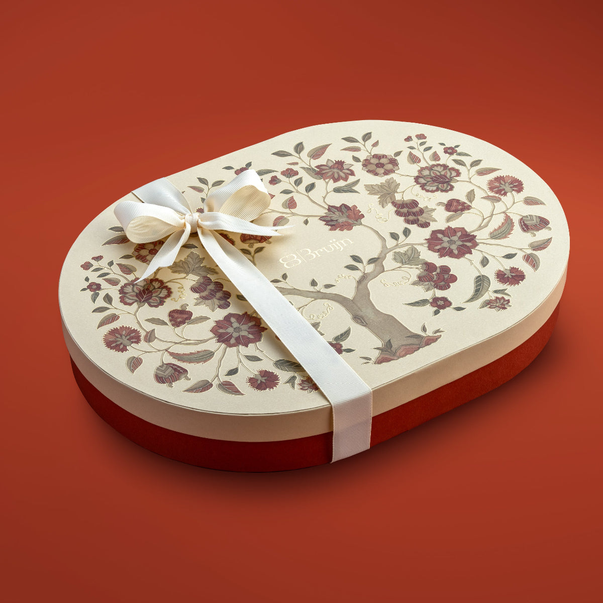 Tree of life closed box with ribbon.